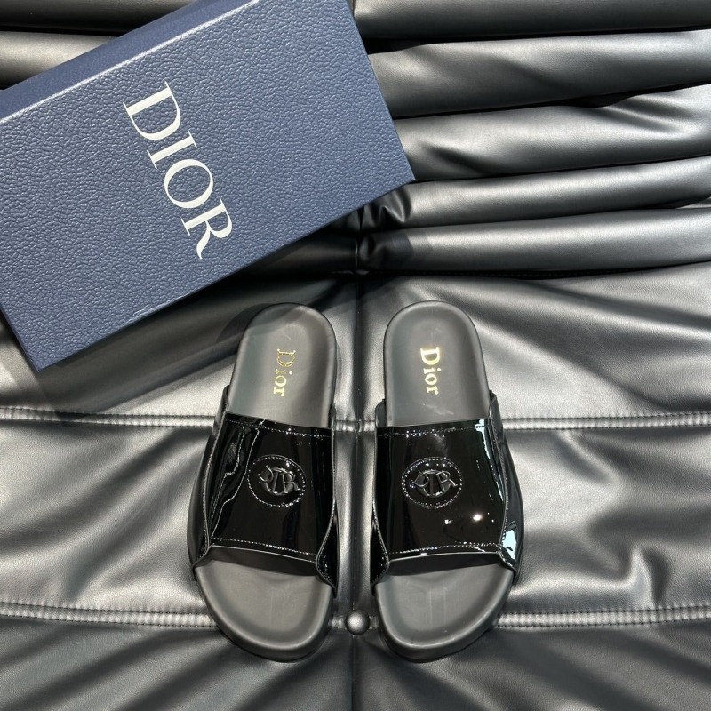 ch**an D*or slippers